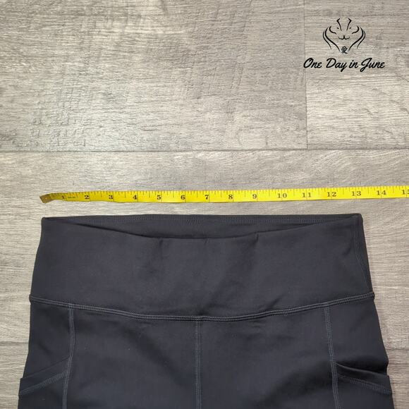 Hue Yoga Shorts Size S - Picture 3 of 6